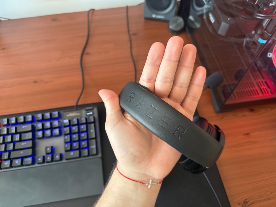 Геймърски слушалки Razer Kraken V3 (USB) - RGB Chroma + THX Spatial Audio