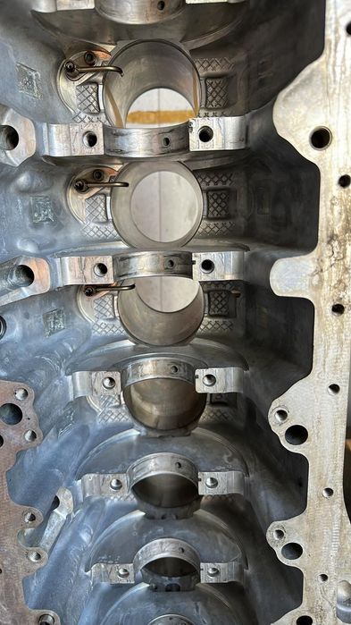 Двигател на части ф11 530хд 258к