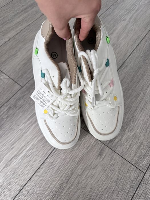 Adidasi sport dama