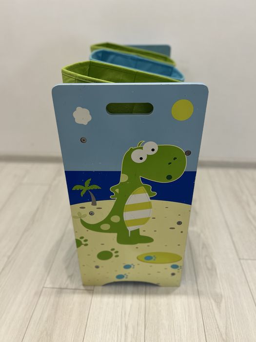 Детска етажерка за играчки+ пъзел килим