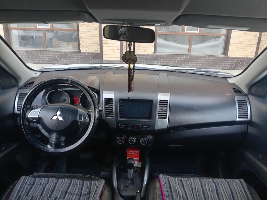 Продам Outlander