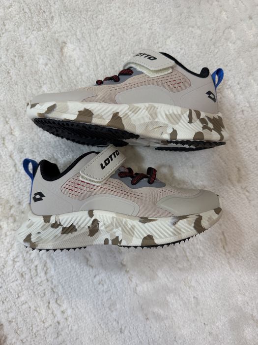 Sneakers Lotto, EUR28