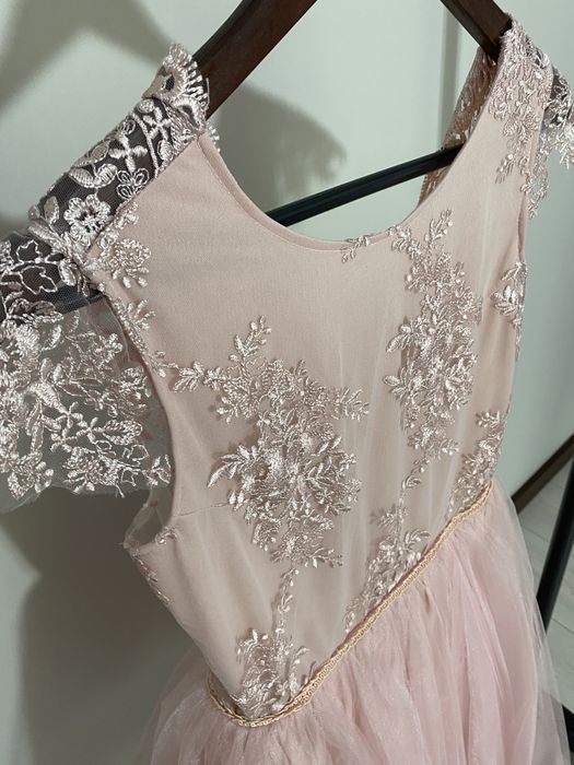 Rochie roz de ocazie