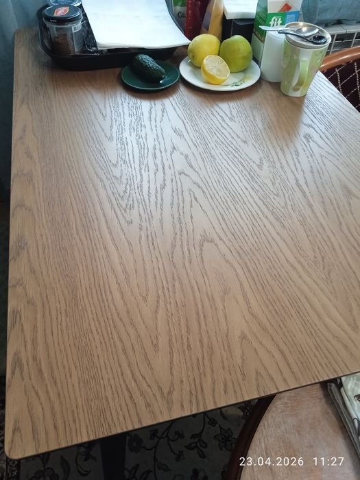 Стол кухонный дуб