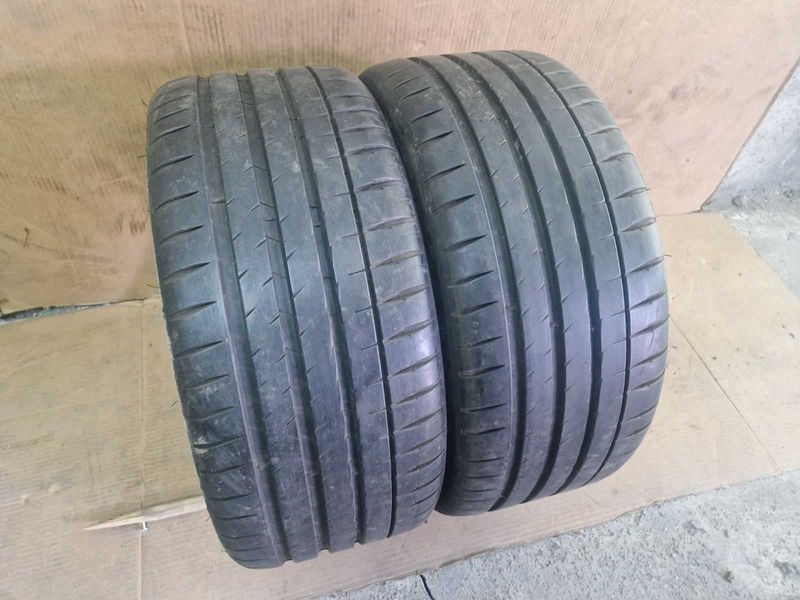 2 Michelin R19 235/35
летни гуми
DOT3918