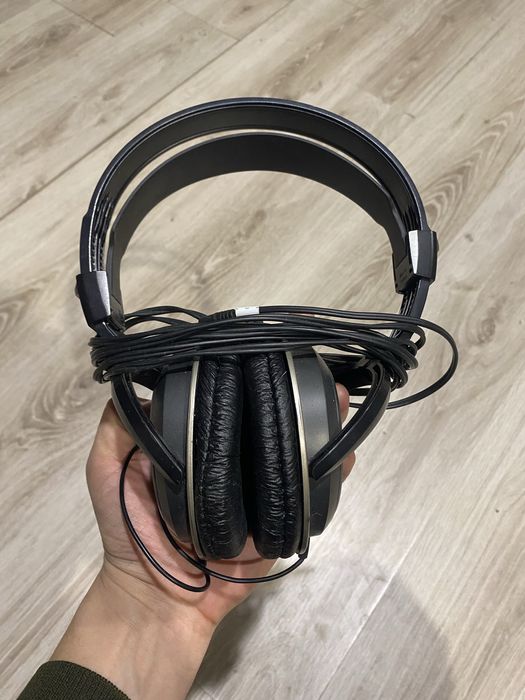 Профессиональные наушники Audio-Technica ATH-AVC200