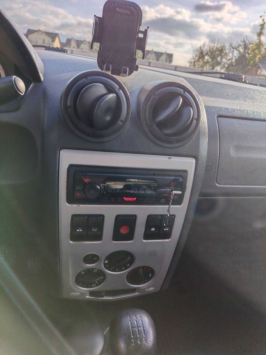 Se vinde dacia Logan benzina +gaz