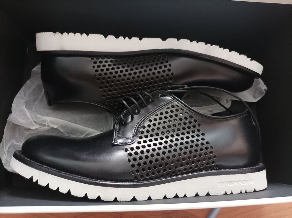 Emporio Armani нови оригинални обувки