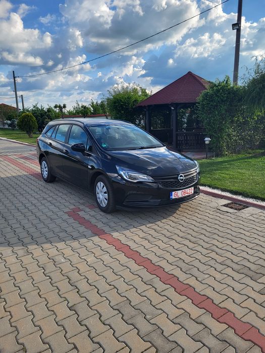 Vând opel astra sports tourer