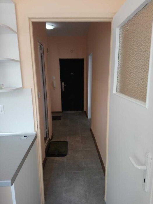 Дава се под наем Едностаен апартамент в София, Младост 3 - 50 кв.м за 298.86 € - Снимка #2