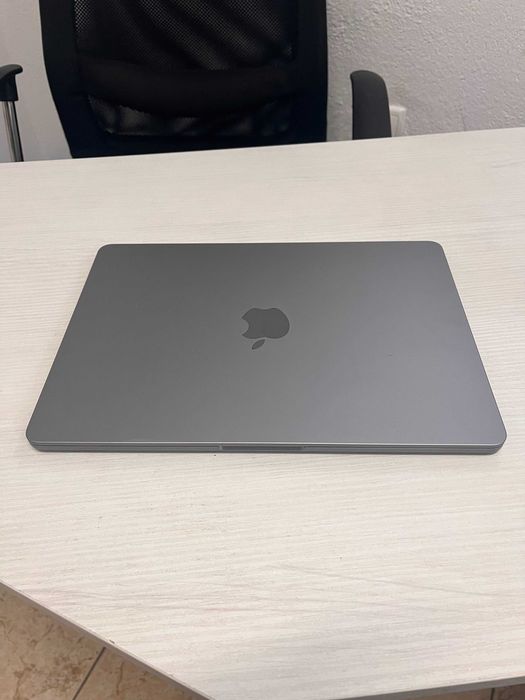 Macbook Air M2 8GB RAM 256GB
