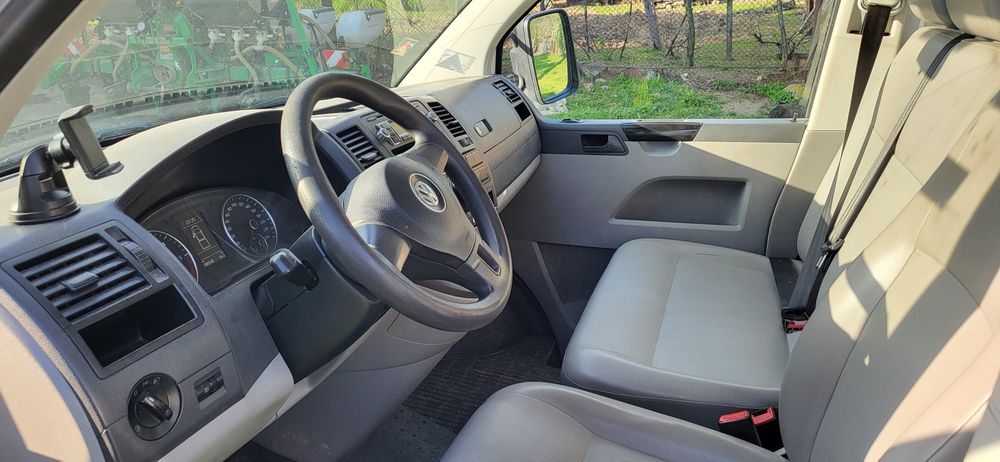 VOLKSWAGEN Transporter 2011 — imagine 5