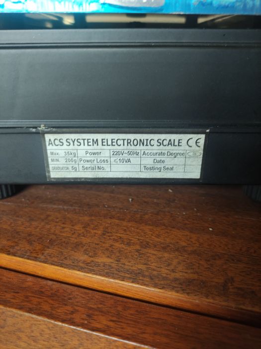 Электровесы со счётчиком цены