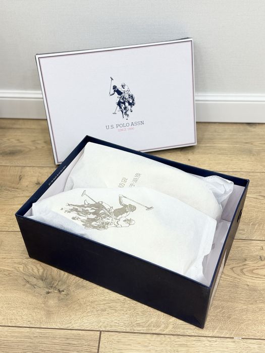 Продам брендовые кроссовки