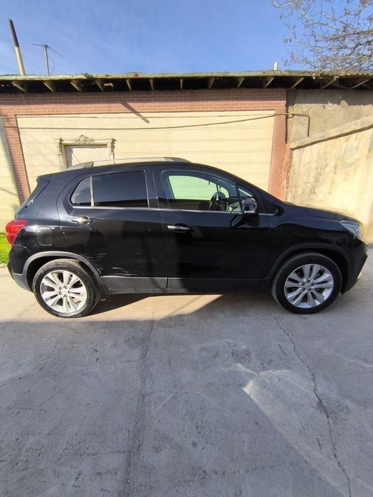 Продаётся Tracker 1