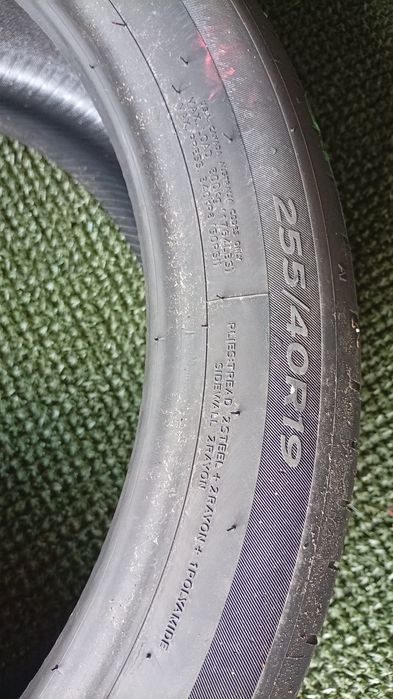 255 40 19 Hankook o bucată