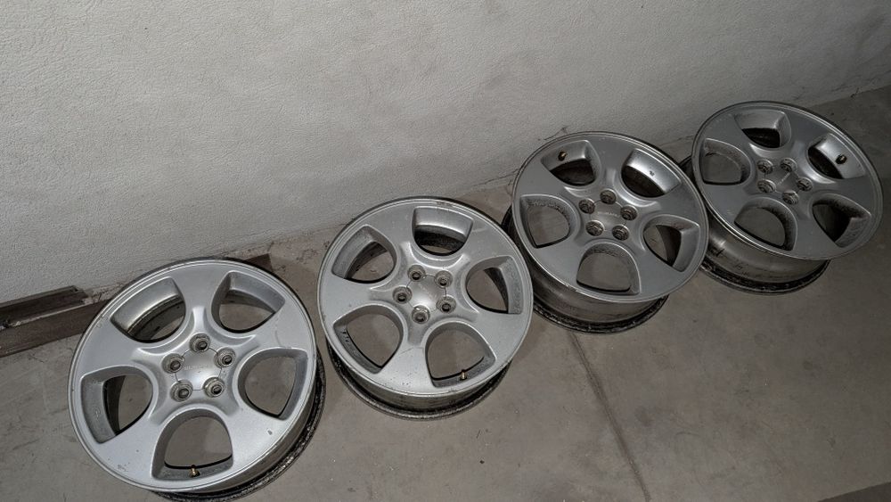 16" 5x100 Оригинални джанти от Субару Форестър