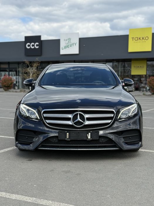 Mercedes-Benz E220d pachet AMG