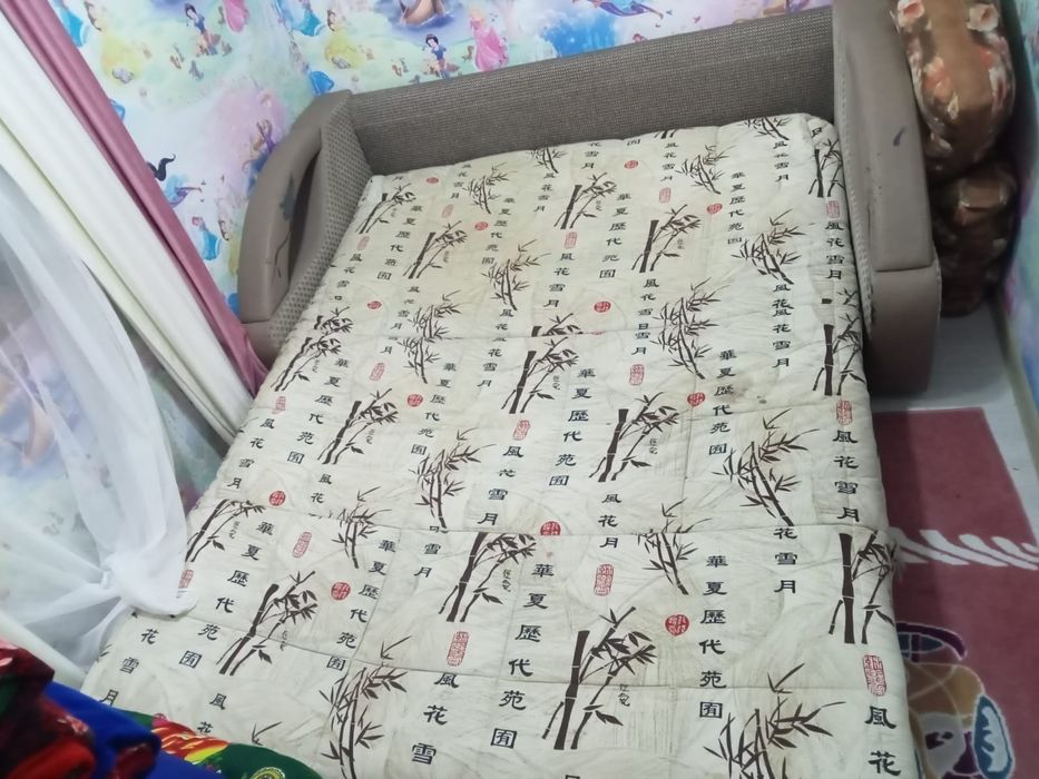 Продам 2 дивана  в хорошем состоянии