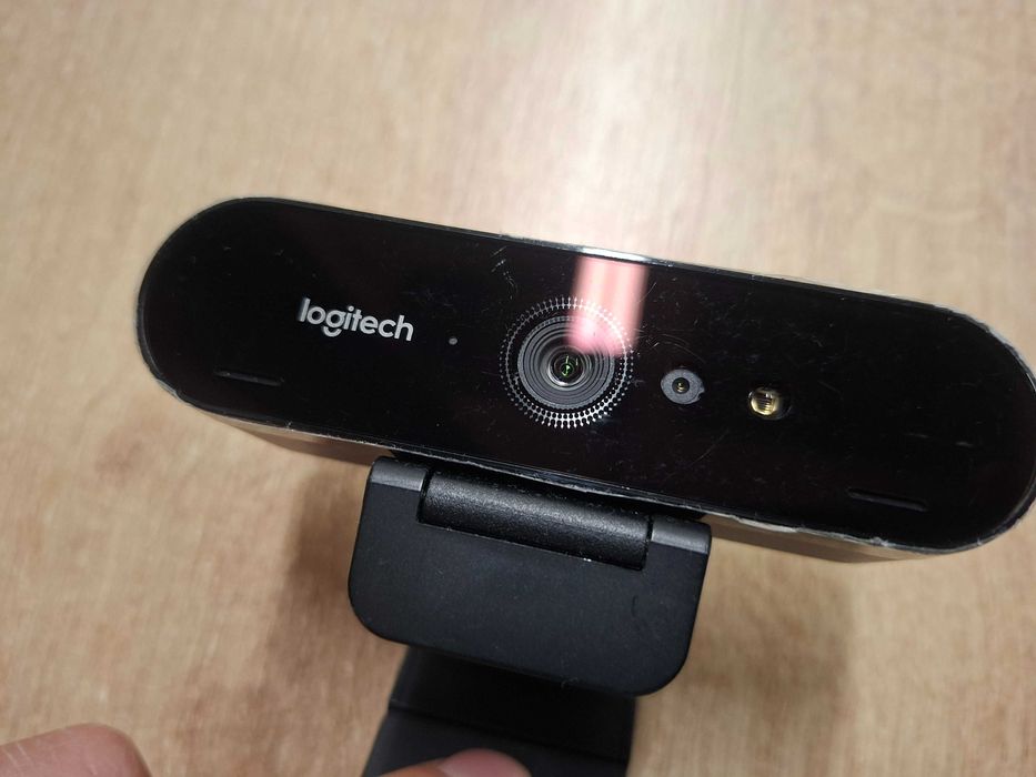 Camera Web Logitech Brio 4K Ultra HD Pro Webcam model V-U0040
