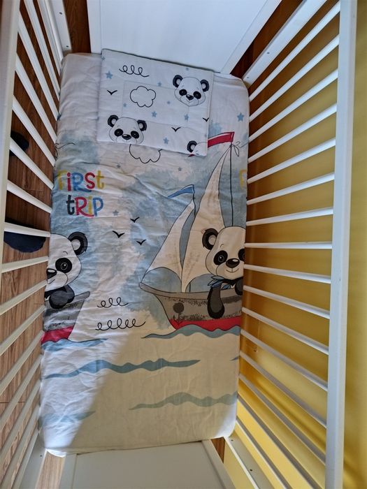 Pătuț lemn + saltea cocos, bonus lenjerie