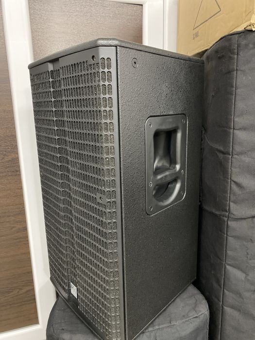 Vand boxe HK Audio Linear 112/115