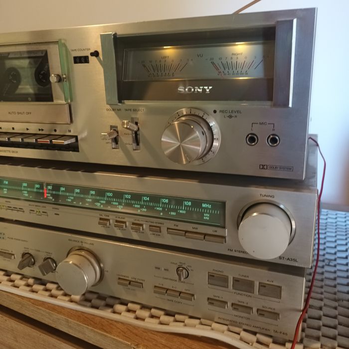 Deck, amplificator si tunerSony