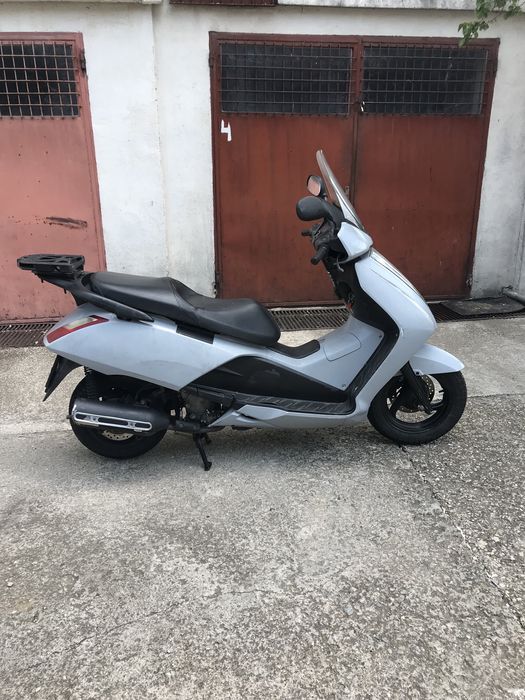 Топ цена HONDA fes 125i Pantheon