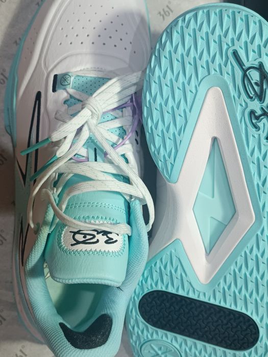 LiNing Way of Wade Flash 2 “Jade”Basketball Sneakers White Baby blue