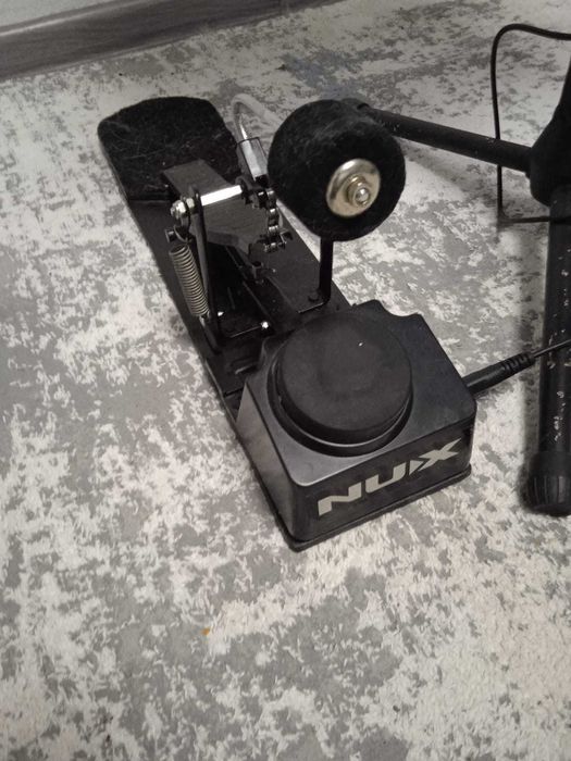 NUX DP-2000 гитарный процессор + педаль + стойка