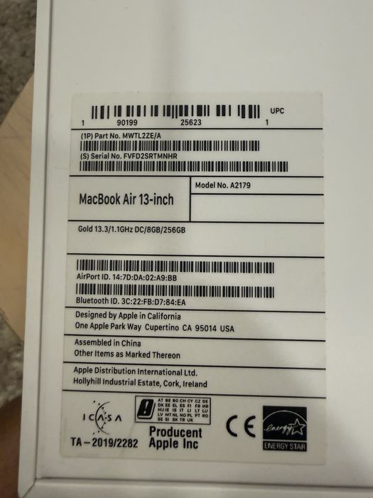 Macbook Air 13’ 2020 i3 Retina A2179