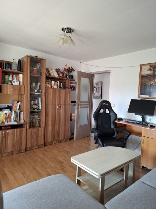 Suceava, de închiriat, apartament cu 2 camere, mobilat, Suceava, Calea Obcinilor , 1500 lei