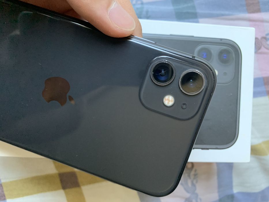 Iphone 11 в хорошеем состаянии