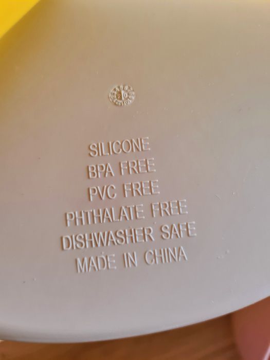 Силиконов бебешки комплект за хранене, лигавник, купа и лъжичка