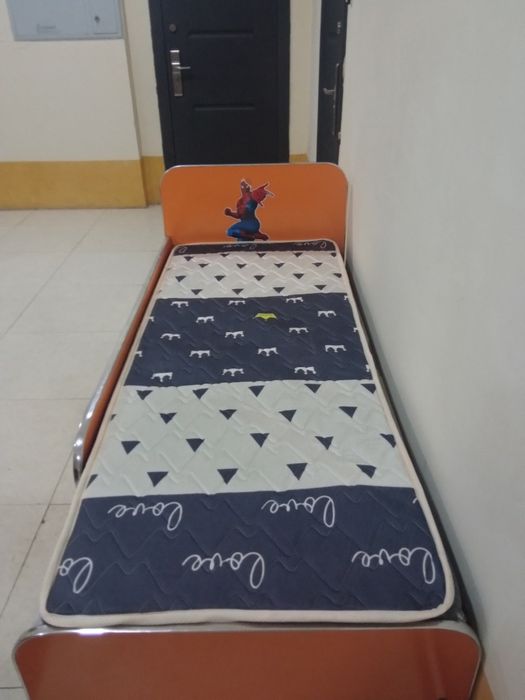 Детская кровать  С матрасом
