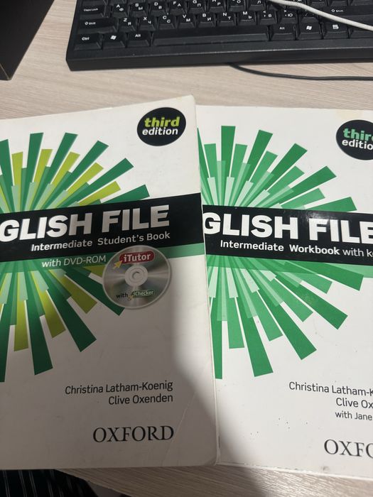 English File Intermediate Books