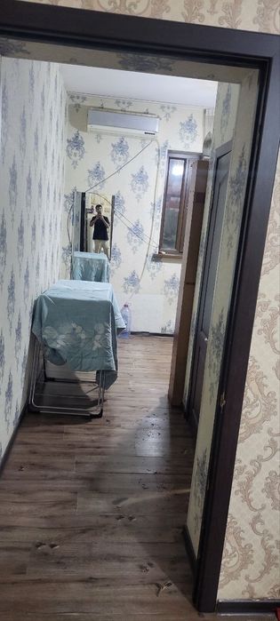 Mirzo Ulug'bek tumani. Qorasuv 6. Avayhon bozor oldida.