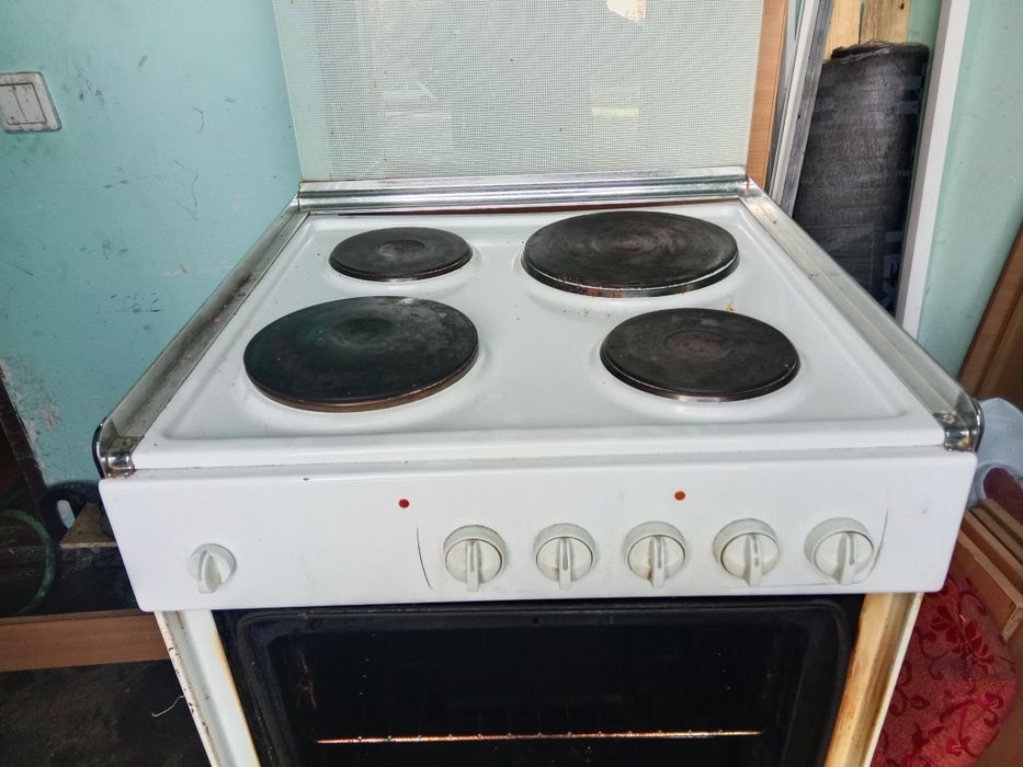 Продам электроплиту