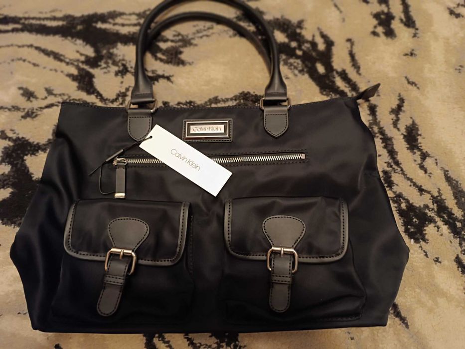 Нова чанта Calvin Clein