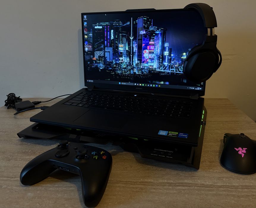 Laptop AORUS Gaming 17.3’ i5 12500 12th 16RAM 512SSD RTX 4060 360hz