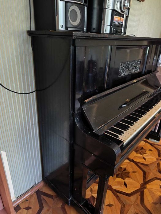 Продам немецкое пианино Neindorf в хорошем состоянии