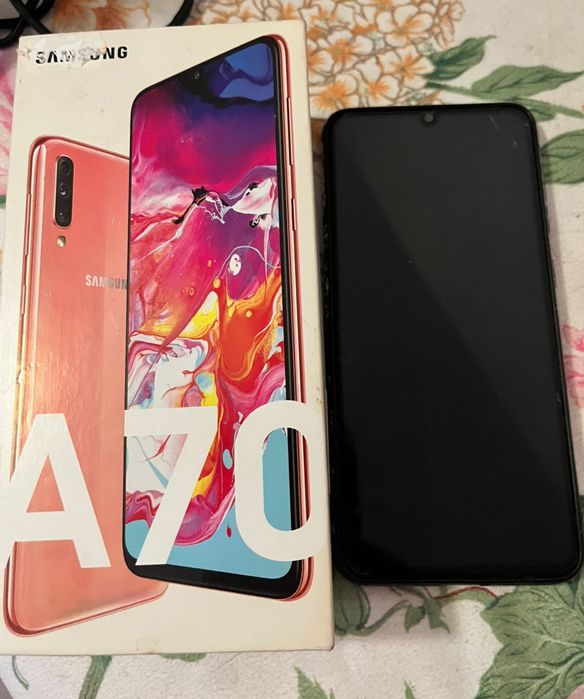 Samsung A70 6,7 inch superamoled 128gb 6gb ram cu proba