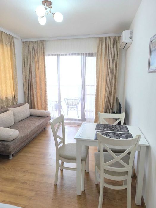 Двустаен апартамент под наем- Кабакум Плаза