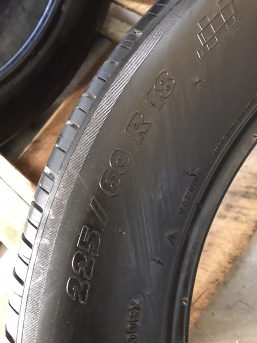 225/60/R18 Michelin 2 bucati
