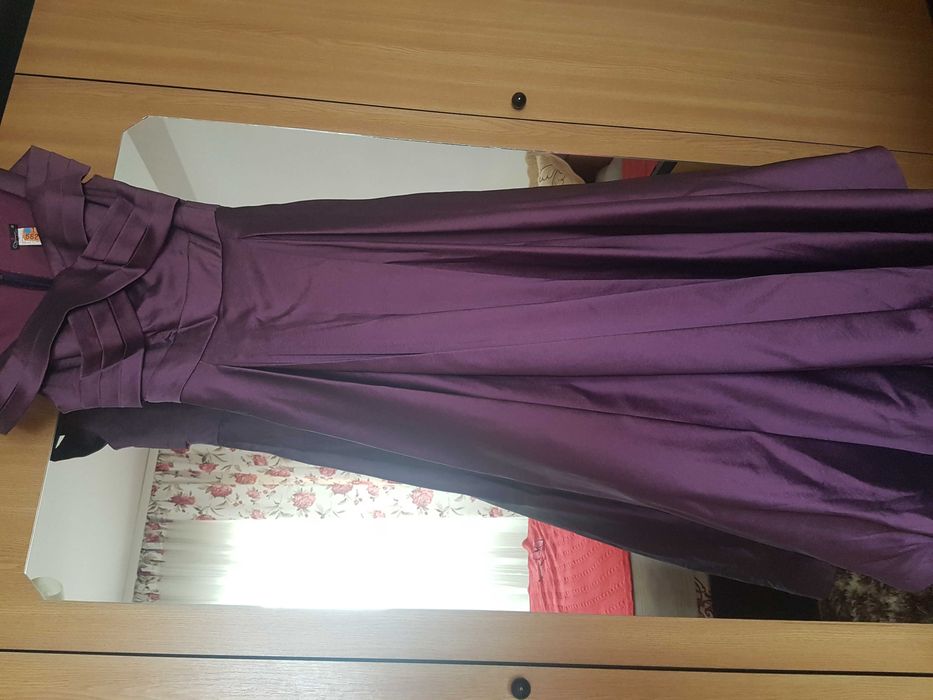Vand rochie seara superba