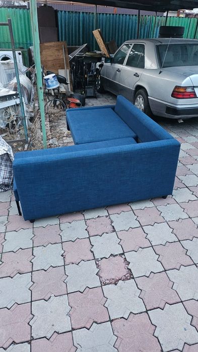 Продам Угловой диван Ikea Модель Фрихетэн