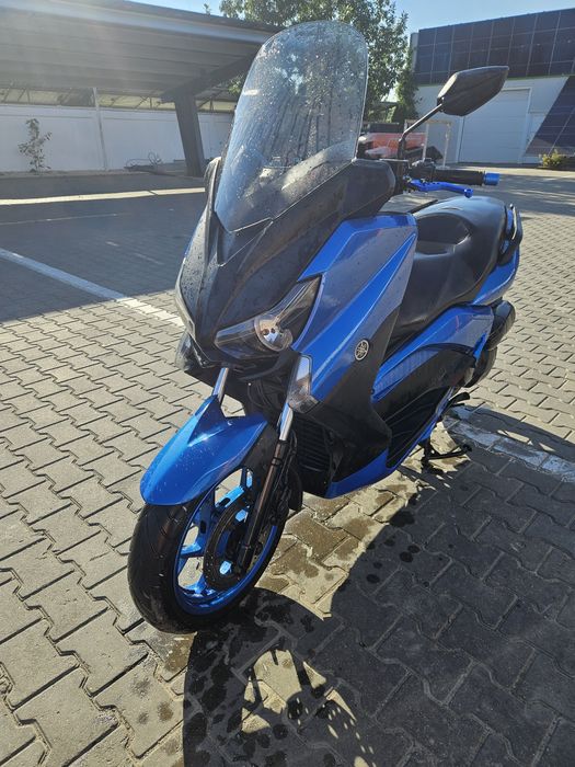 Yamaha X-max 125 cc