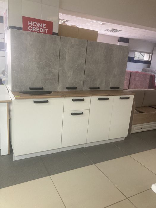 Кухонный гарнитур новый 1.8 м