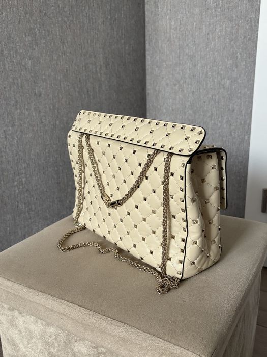 Valentino Garavani Ivory Rockstud Spike Large чанта