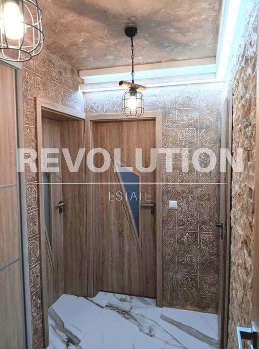 Дава се под наем Тристаен апартамент в Варна, Бриз - 120 кв.м за 900 € - Снимка #7